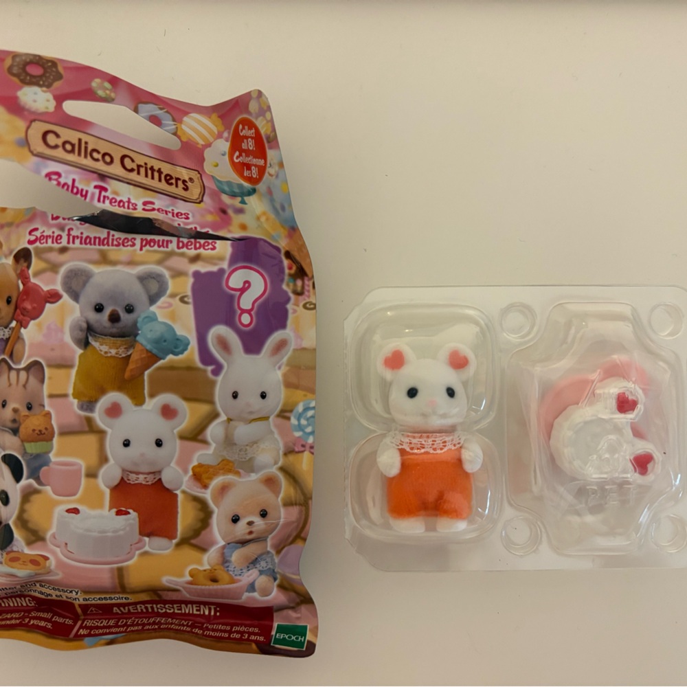 Calico Critters Baby Treats Series Figure